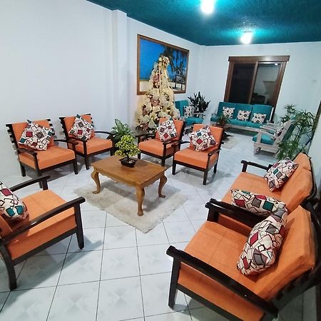 Hotel Starfish Puerto Villamil Esterno foto