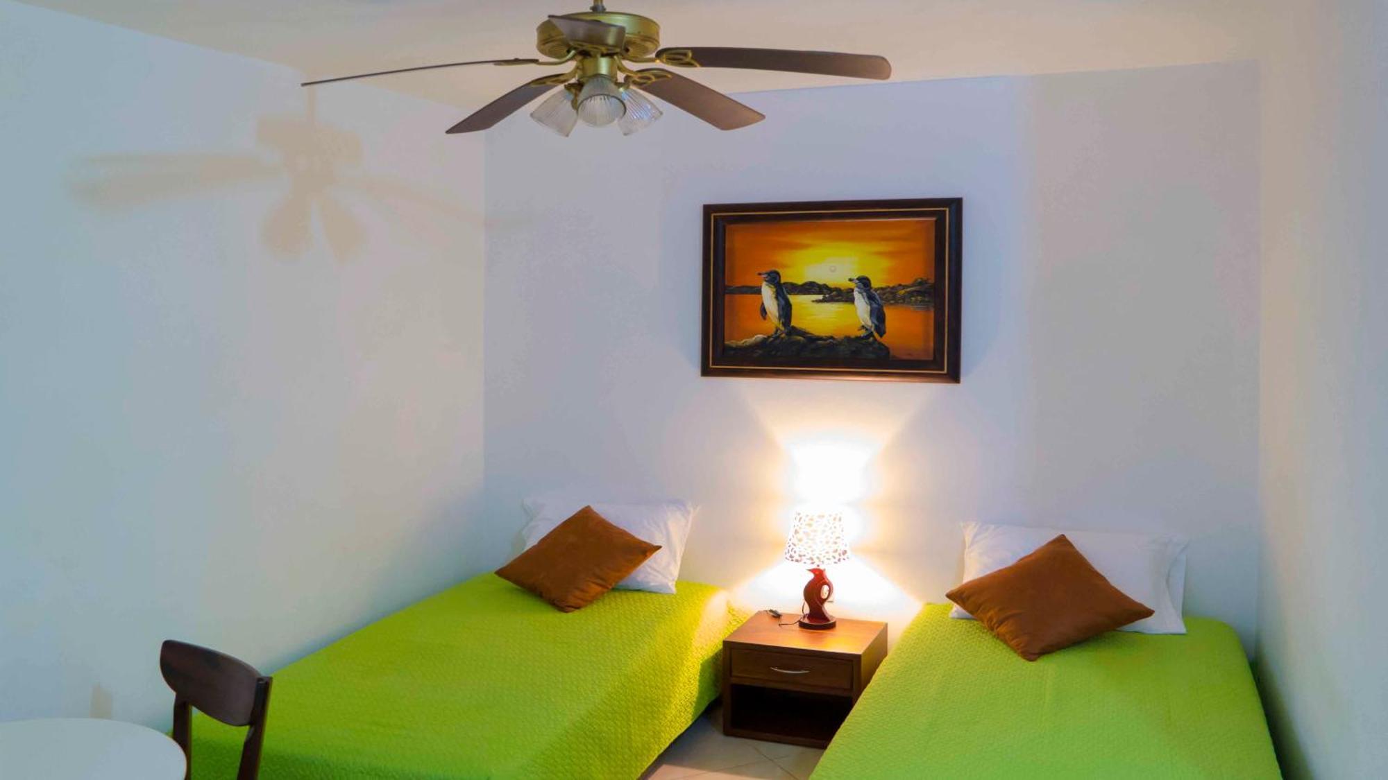 Hotel Starfish Puerto Villamil Esterno foto