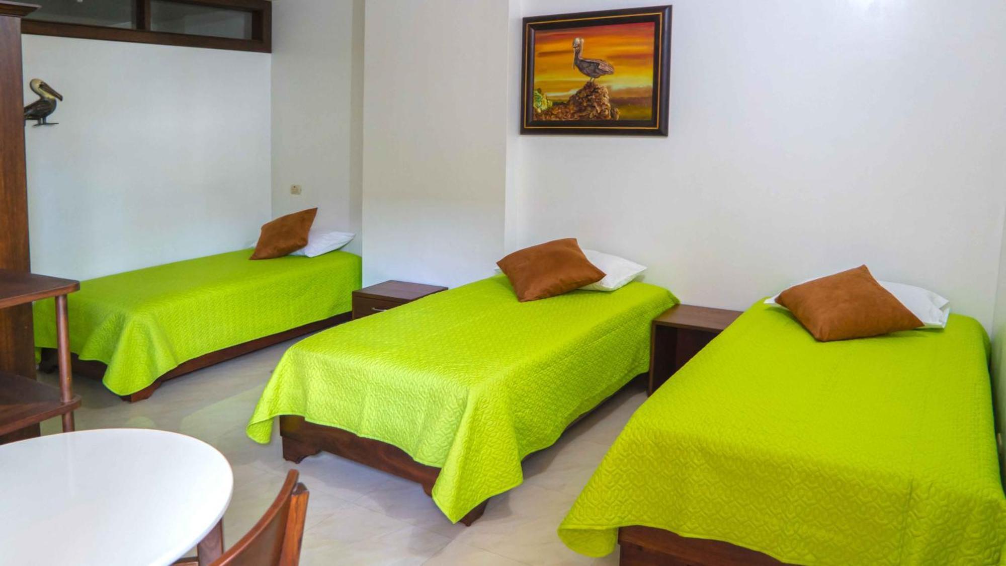Hotel Starfish Puerto Villamil Esterno foto