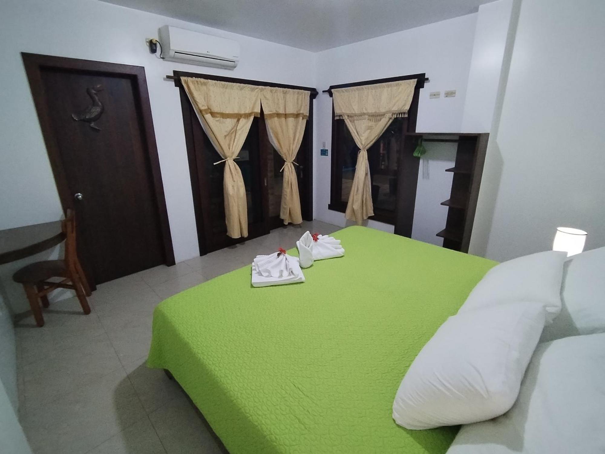 Hotel Starfish Puerto Villamil Esterno foto